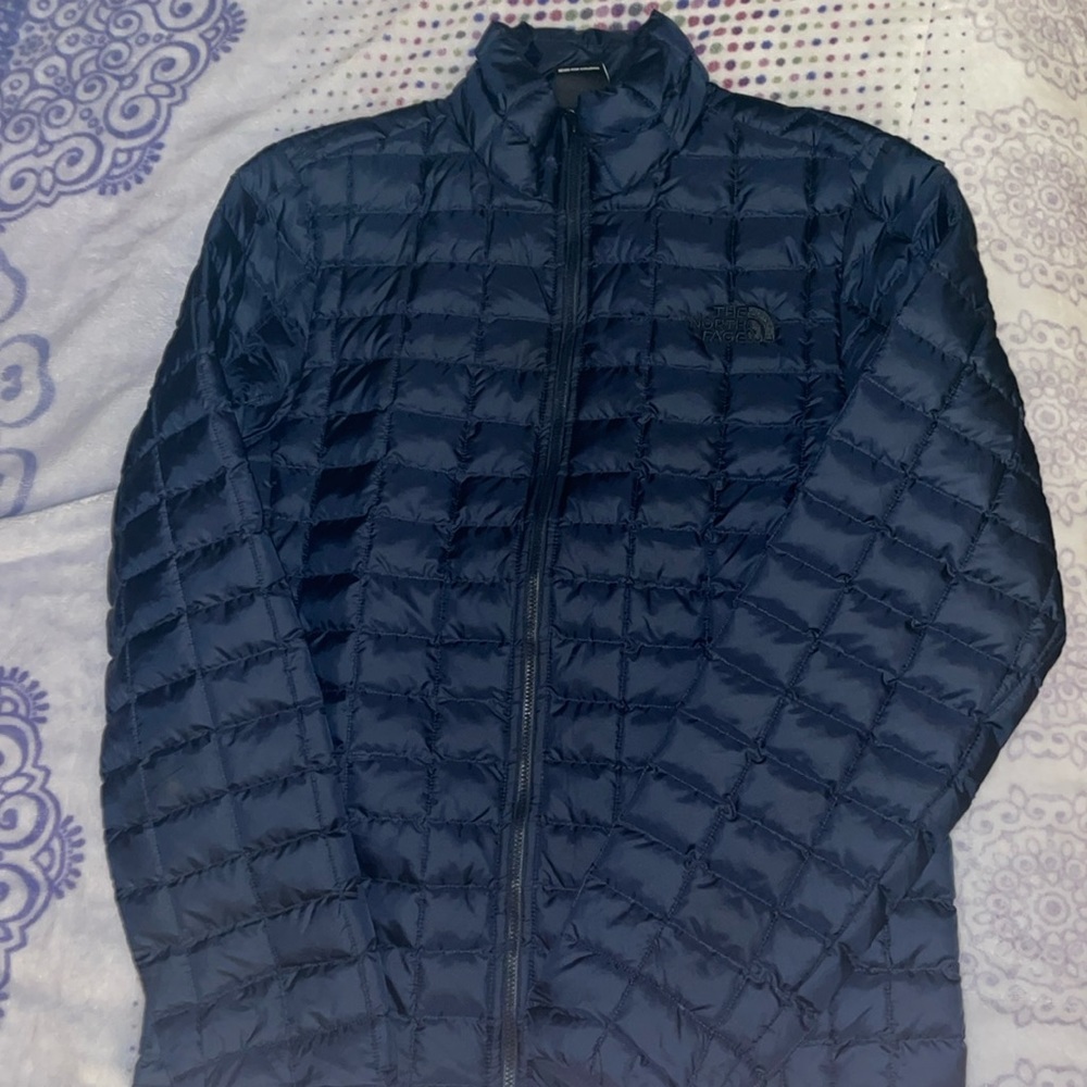 Only used one time puffer and super good condition